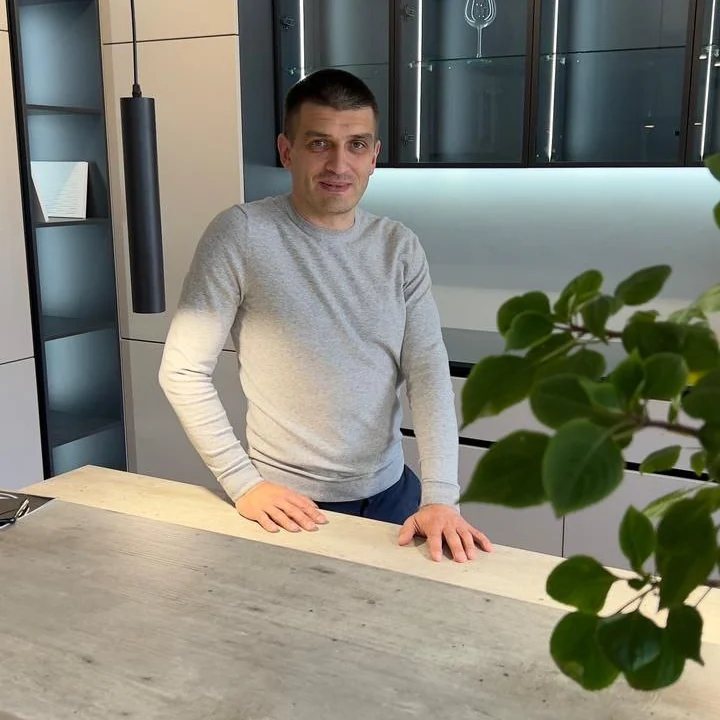 Алексей Корполайнен — Директор компании «Ханса Мебель»